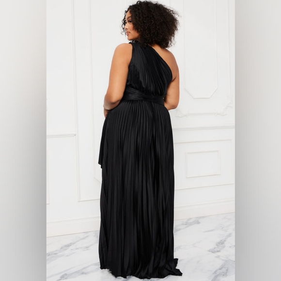 NWT - Fashion Nova Elegant Black One-Shoulder Maxi Dress - Picture 3 of 3